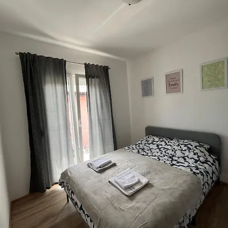 Apartament Marija *